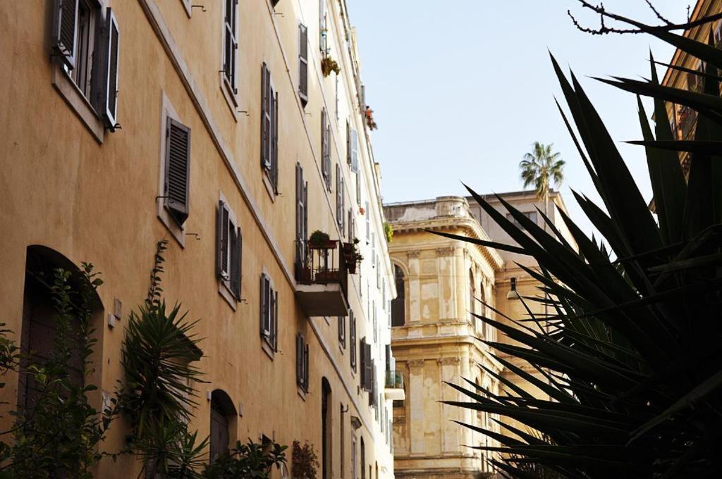 Colosseo Flats And Penthouse Рим Екстер'єр фото